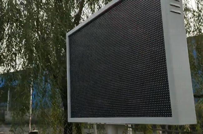 LED